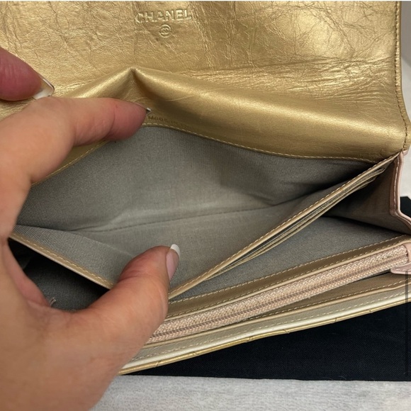 CHANEL Vintage Calf Skin Diamond Stitch CC Logo Long Flap Wallet On A Chain - Picture 11 of 14